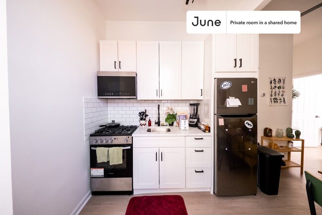 Photo - Private bedroom in 2 bed/1 bath Home Unit B Condo