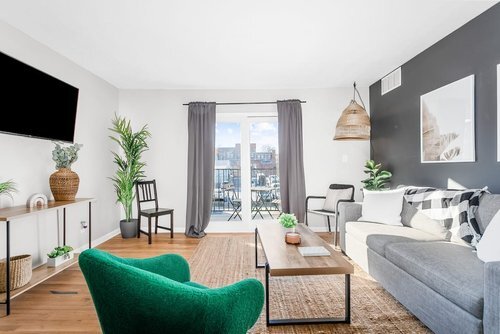 Floor Plan - Two Bedroom