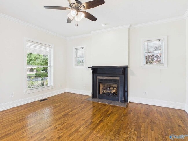 Photo - 501 Prospect Dr SE