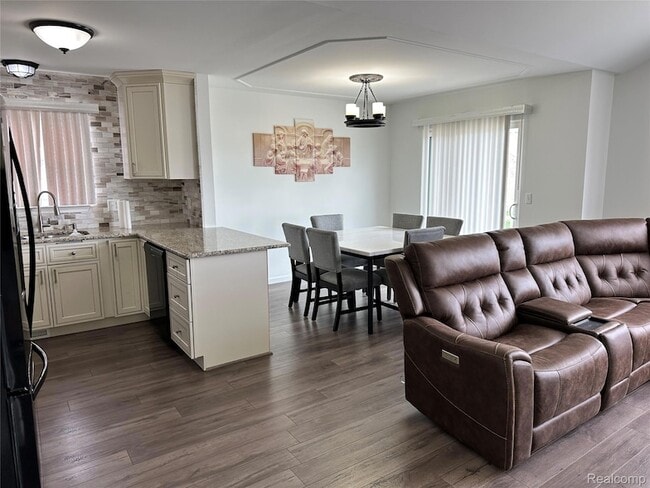 Photo - 16508 Radison Dr