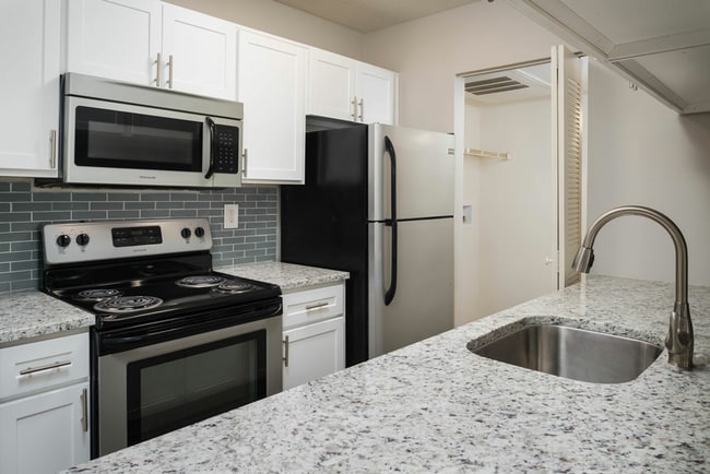 Building Photo - Arbors of Montgomery