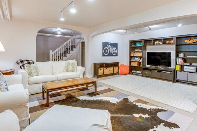 Photo - 757 Clayton St Unit SI ID1386234P