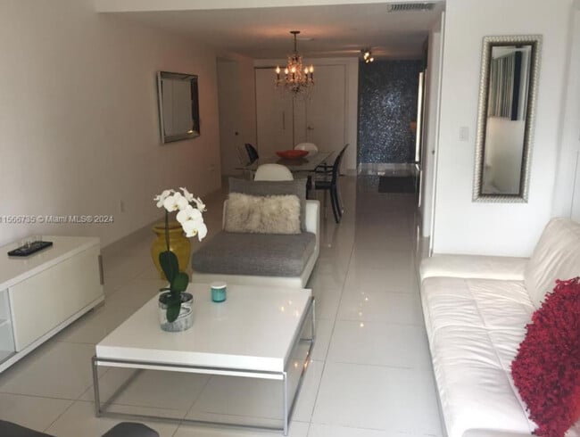 Building Photo - 485 Brickell Ave Unit SI ID1520356P