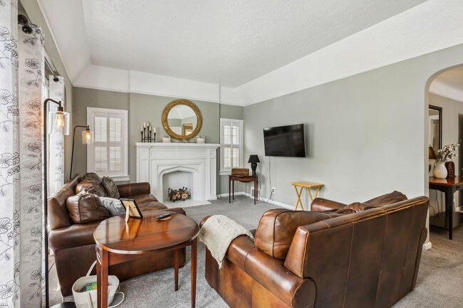 Building Photo - 3703 Avalon Rd Unit SI FL2-ID1594012P