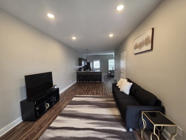 Building Photo - 541 New S Dr Unit ID1390881P