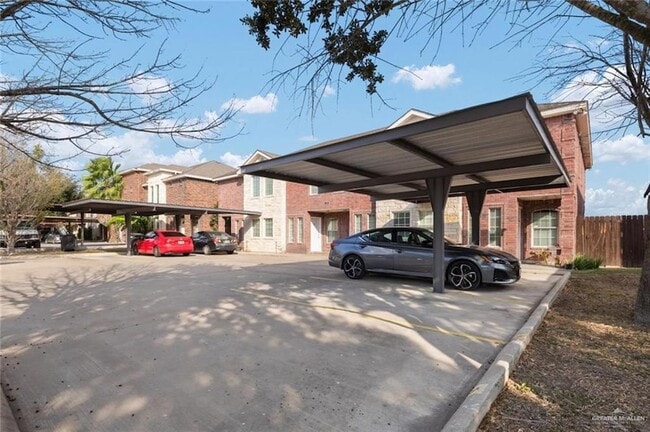 Building Photo - 115 S 48th Ln