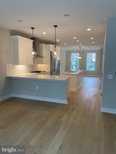 Photo - 10324 Grosvenor Pl