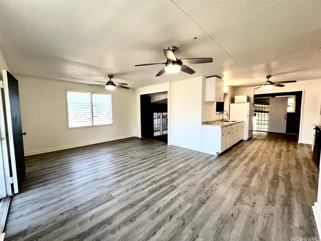 Building Photo - 67-207-207 Kukea Cir