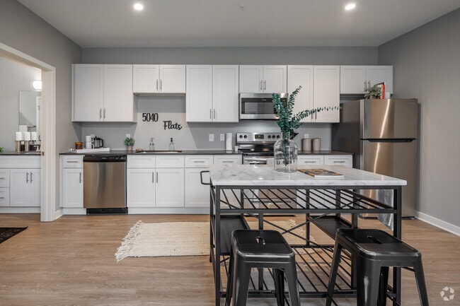 1BR, 1BA - The Magnolia - 824SF - Kitchen - Fifty Forty Flats