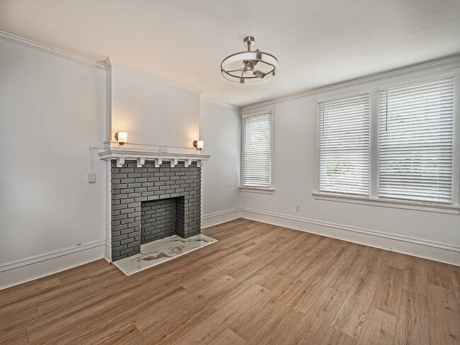 Photo - 624 N Sheridan Ave