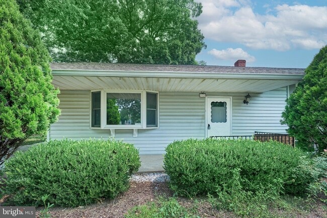 Photo - 2924 Gracefield Rd