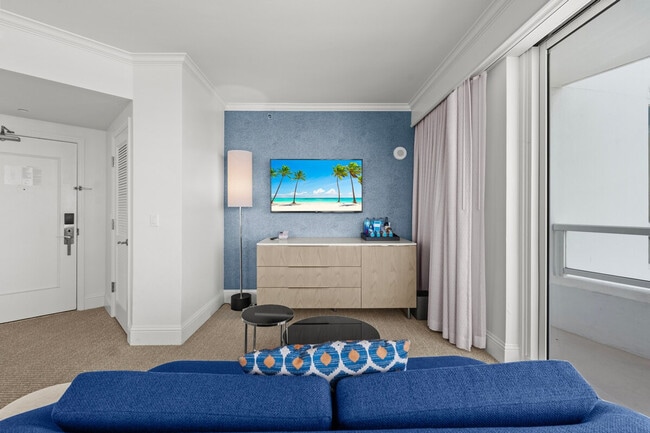 Building Photo - 4441 Collins Ave Unit SI ID1540447P