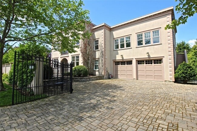 Photo - 203 Coggeshall Ave