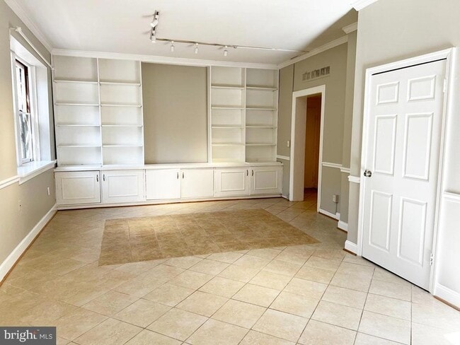 Photo - 3014 Dent Pl NW Unit 4E