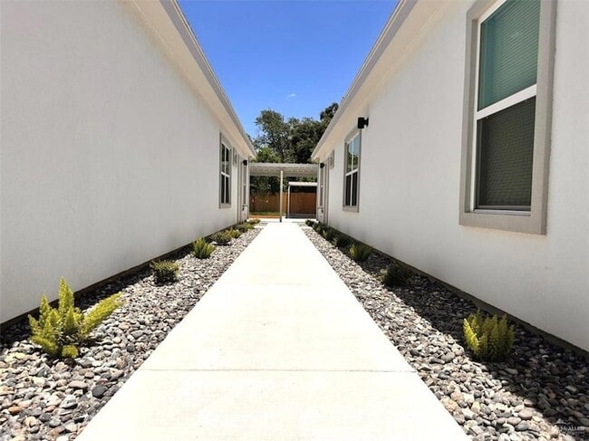 Photo - 740 N Alamo Rd Unit 8