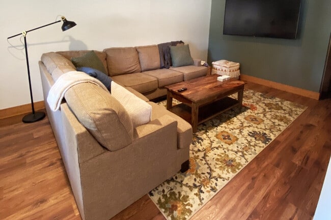 Building Photo - 2122 N Oakes St Unit ID1051268P