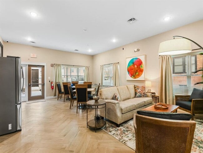 Photo - Drexel Hill Apartments