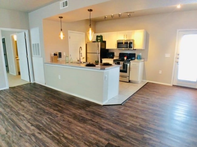 Photo - Crown Lone  Oak Apartment Homes