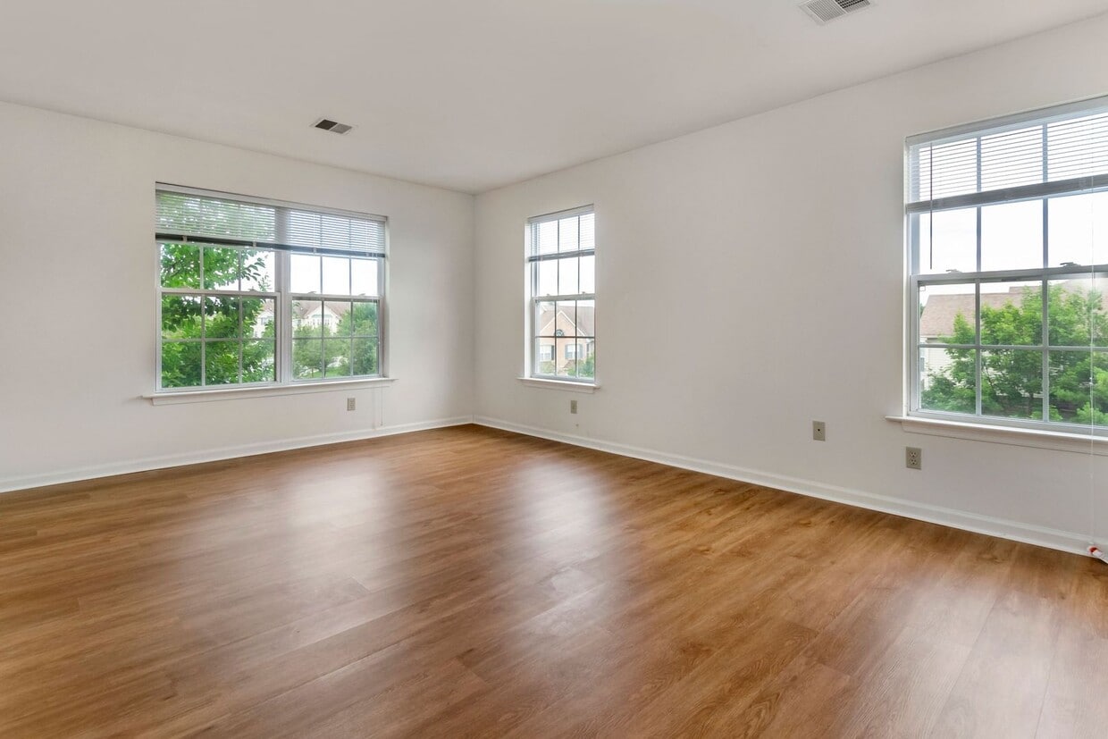 Floor Plan - Azalea II Interior w/ 1 Car Premium (LVT only)