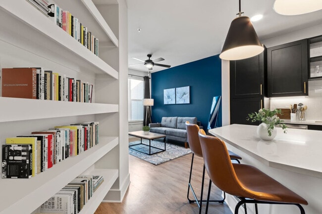 Building Photo - 2317 W Grace St Unit ID1313883P