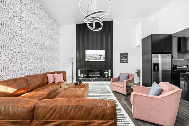 Building Photo - 337 Sanders St Unit ID1303754P