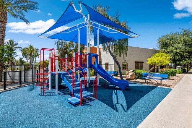 Photo - 15164 N 140th Dr Unit ID1369407P