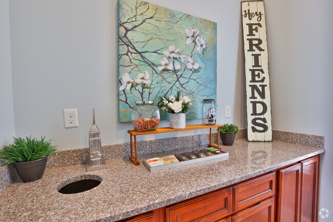 Leasing Office - Palisades at the Park