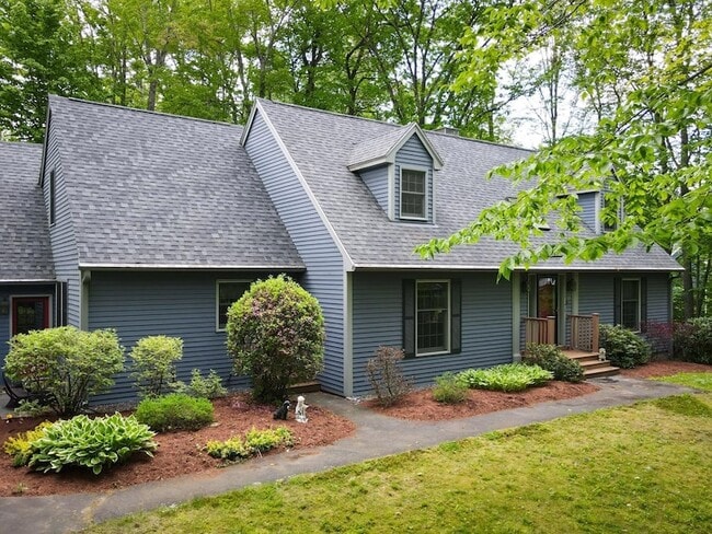 Photo - 39 Robertson Dr