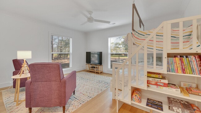 Photo - 176 Old Cedar Loop Unit ID1253452P