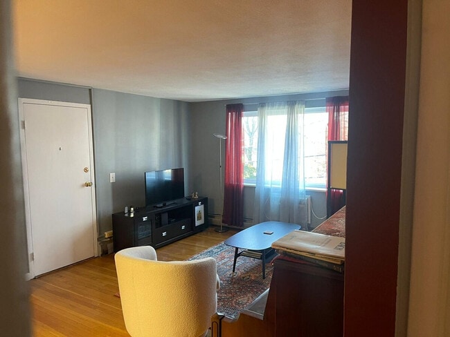 Building Photo - 197 Kent St Unit SI ID1364249P