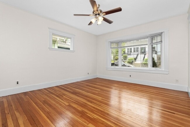Photo - 44 Hillsdale St