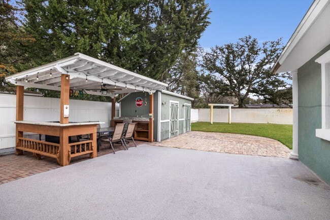 Photo - 117 Wellington Rd Unit ID1266281P