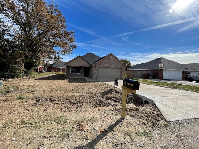 Photo - 721 Hillburn Dr