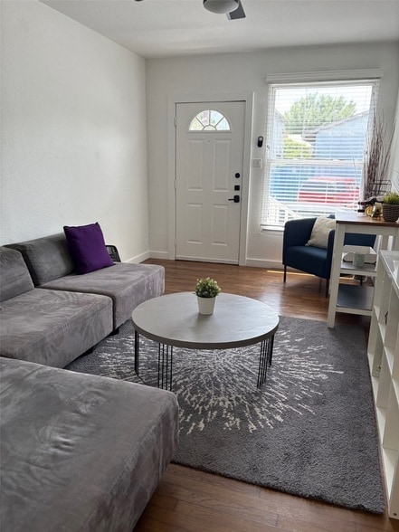 Photo - 415 Fairview St Unit 3