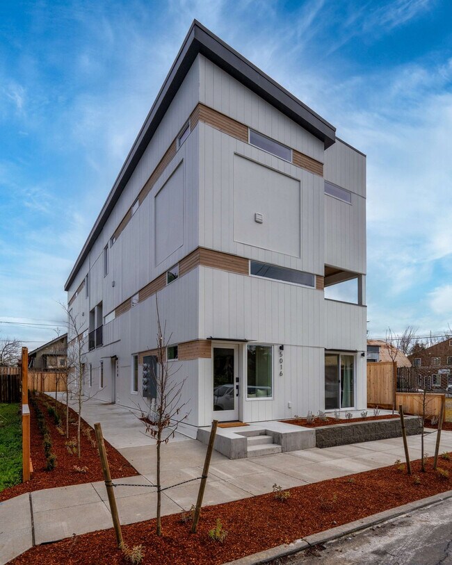 Photo - 5022 NE 26th Ave Unit ID1309861P