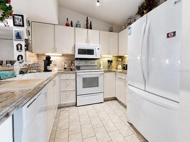 Photo - 8294 Key Royal Cir Unit 1631