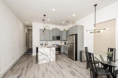 Photo - 2216 Dyson St