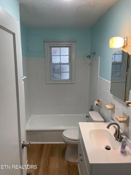 Photo - 937 Shamrock Ave