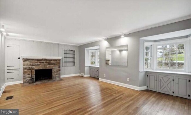 Photo - 4240 Fairview Ave