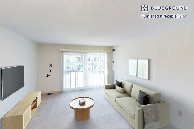 Building Photo - One Farms Dr Unit SI FL2-ID3895A
