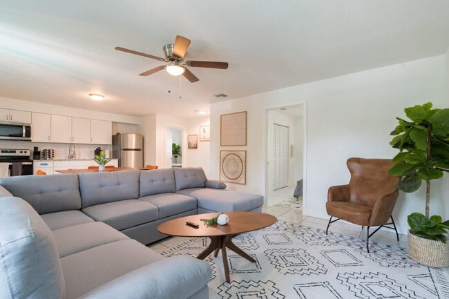 Building Photo - 505 Fillmore Ave Unit ID1044382P