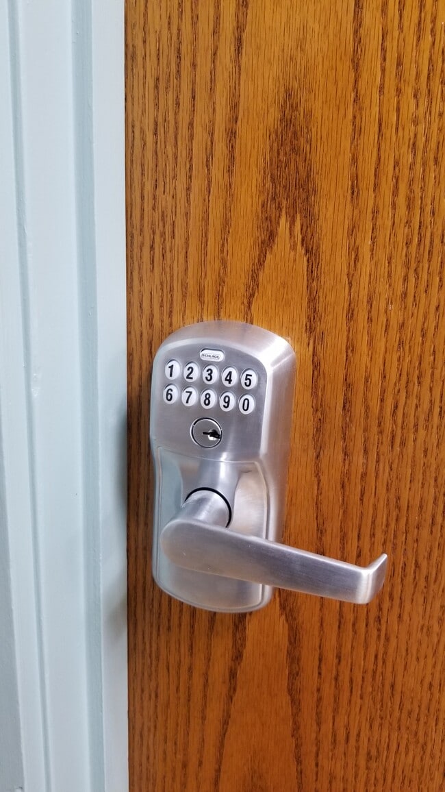 Secure Room Door Lock - 620 Dillingham Blvd Apartments