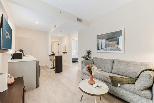 Photo - 3031 NE 4th Ave Unit ID1272305P