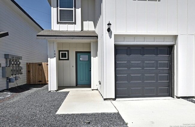 Photo - 11323 Clearmine St