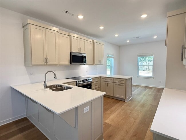 Photo - 820 Dockery Ln