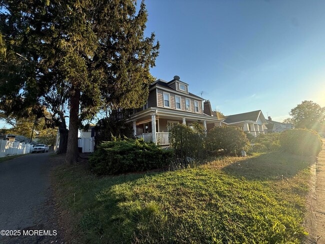 Photo - 604 Irving Pl