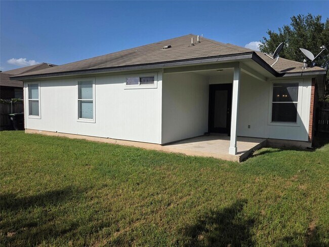 Photo - 319 Riverwalk Dr