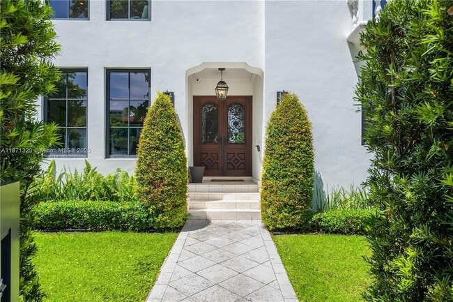 Photo - 5728 Pine Tree Dr