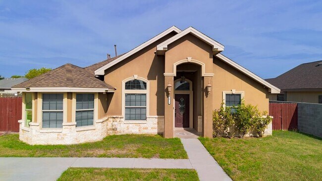 Building Photo - 2677 Fox Cove Drive