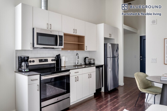 Photo - 624 Yale Ave N Unit SI FL2-ID710